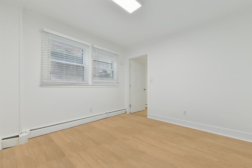 4 Family - 4 Units Up/Down at 144 Salem St, Boston MA 02113, Boston, photo 4 of 25