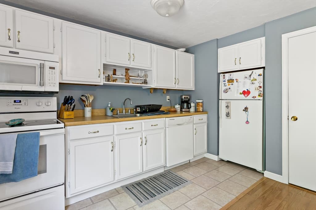 300 Falmouth Road # 21C, Mashpee MA 02649 photo 10