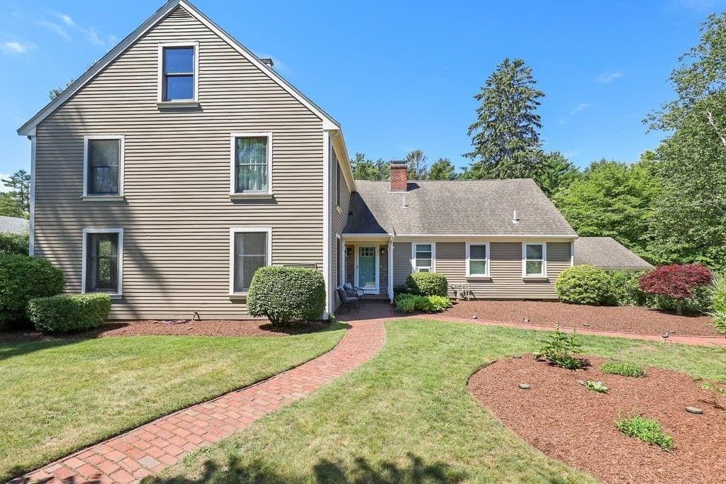 Single Family Residence at 128 Converse Rd, Marion MA 02738, Marion, photo 2 of 42