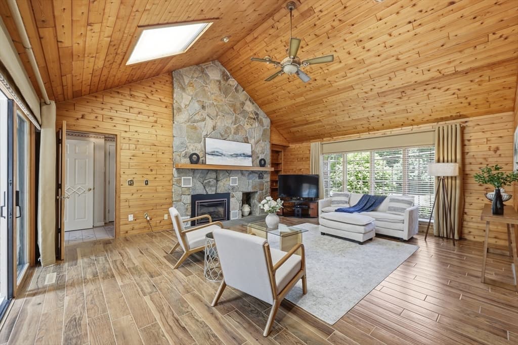 1051 Converse St, Longmeadow MA 01106 photo 13