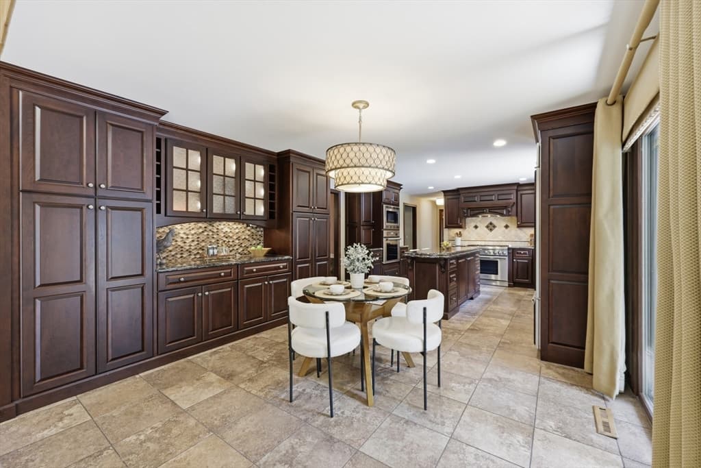 1051 Converse St, Longmeadow MA 01106 photo 12