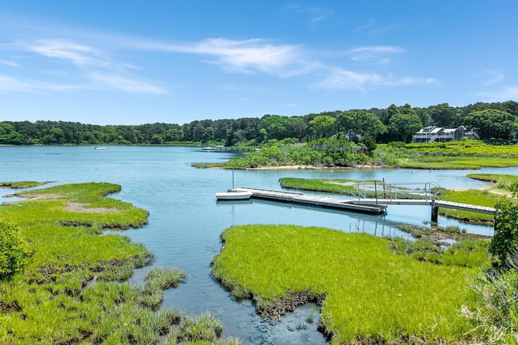40 Hidden Cove Road Unit 2 # 2, Oak Bluffs MA 02557 photo 8
