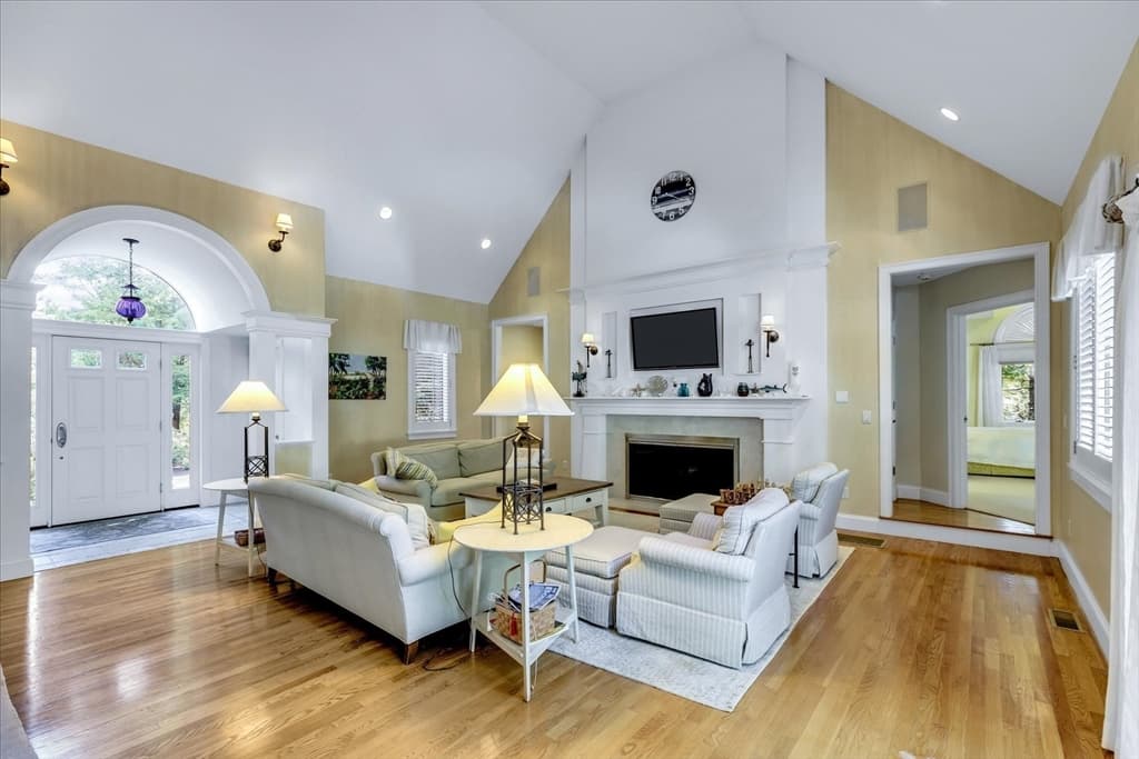 100 The Paddock Cir, Mashpee MA 02649 photo 5