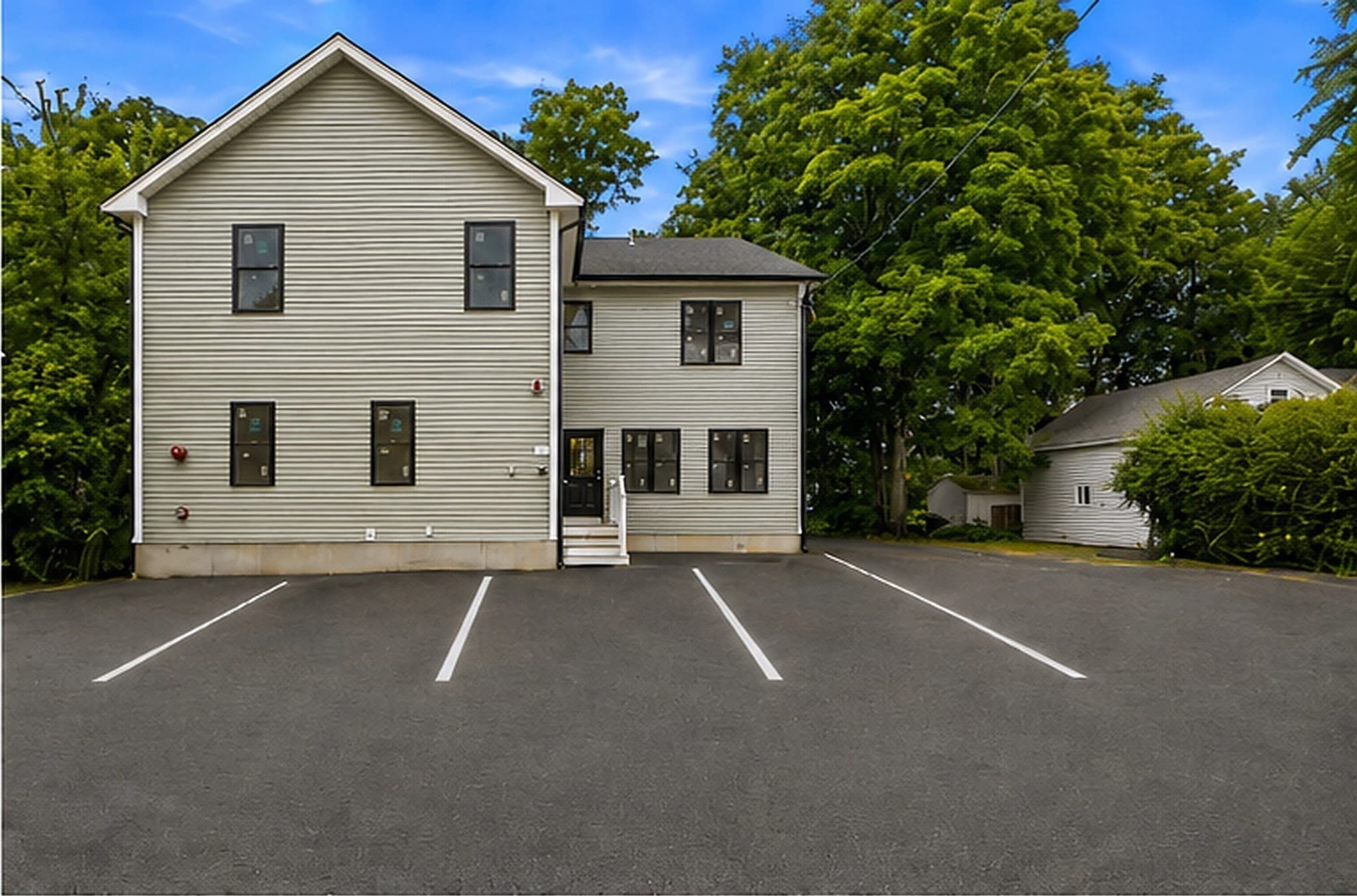 3 Family at 4 Mayhew St, Framingham MA 01702, Framingham, photo 2 of 42