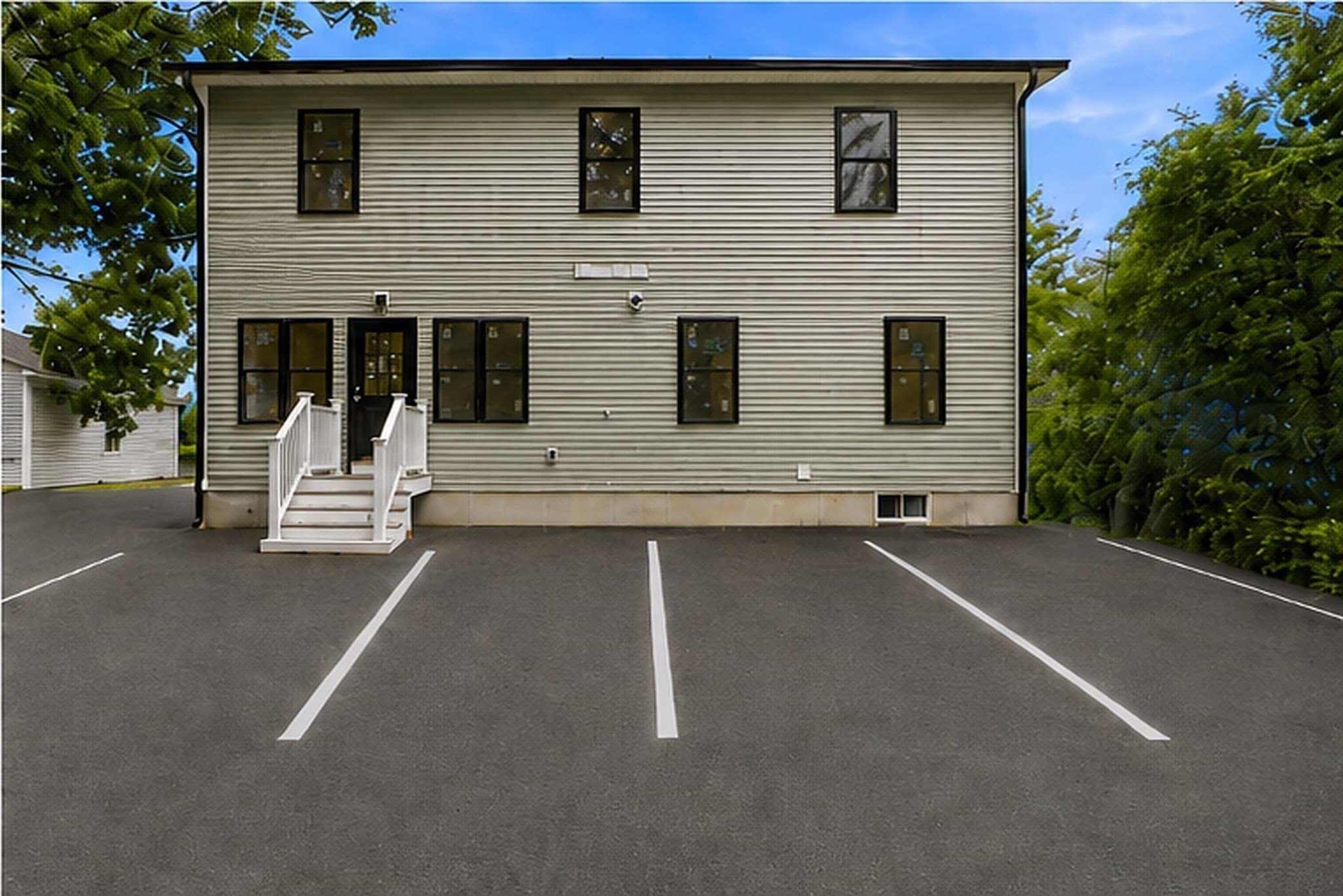 3 Family at 4 Mayhew St, Framingham MA 01702, Framingham, photo 3 of 42