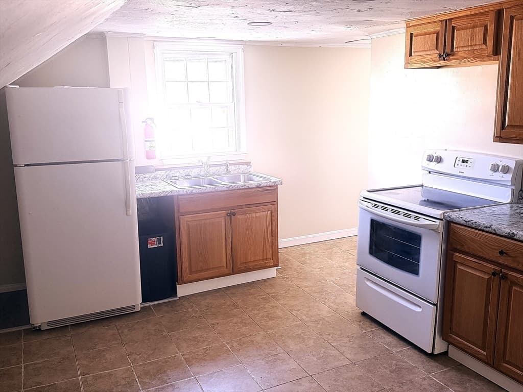 43 Hamilton St # 25, Leominster MA 01453 photo 7
