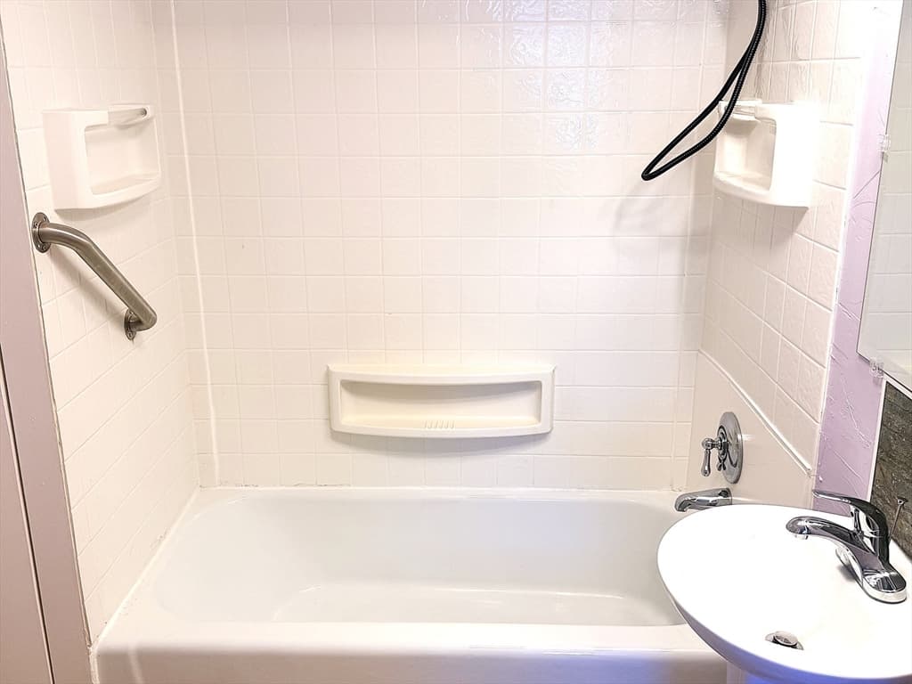 43 Hamilton St # 25, Leominster MA 01453 photo 14