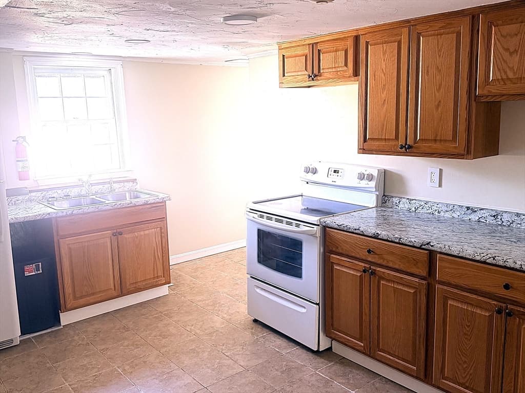 43 Hamilton St # 25, Leominster MA 01453 photo 4