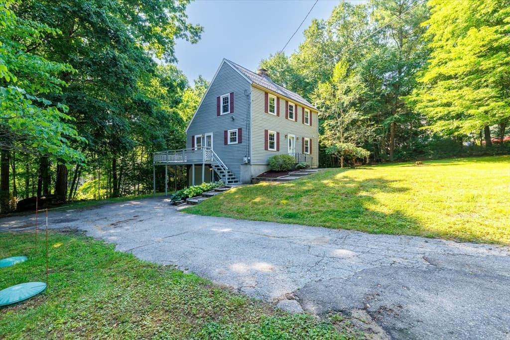 Single Family Residence at 37 Breakneck Rd, Sturbridge MA 01566, Sturbridge, photo 32 of 39