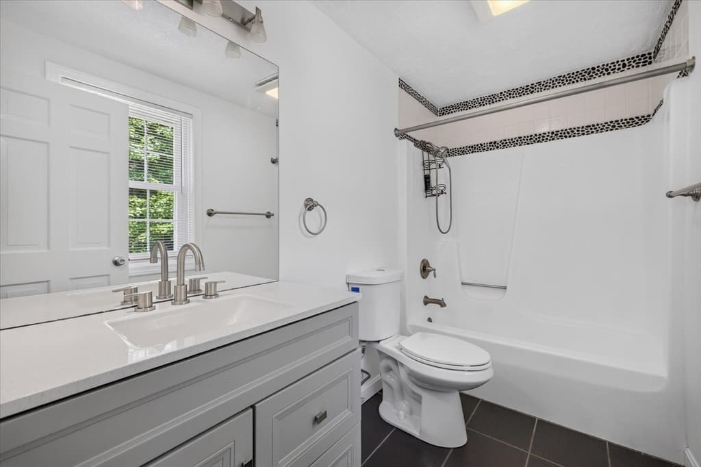 Single Family Residence at 37 Breakneck Rd, Sturbridge MA 01566, Sturbridge, photo 20 of 39