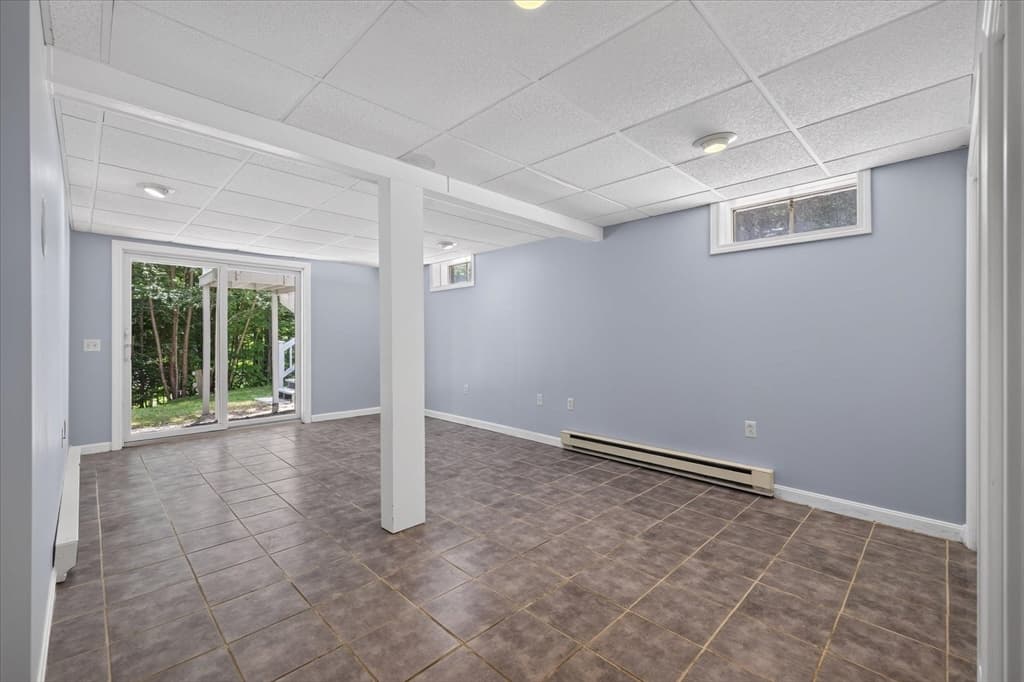 Single Family Residence at 37 Breakneck Rd, Sturbridge MA 01566, Sturbridge, photo 21 of 39