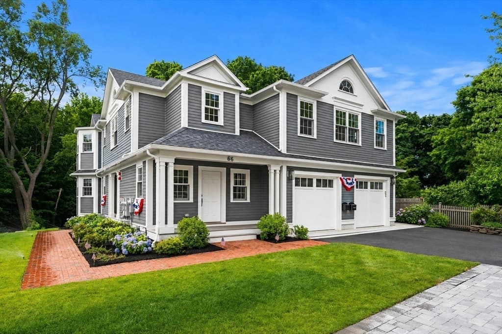 Condominium at 66 Pleasant Street # 2, Marblehead MA 01945, Marblehead, photo 3 of 31