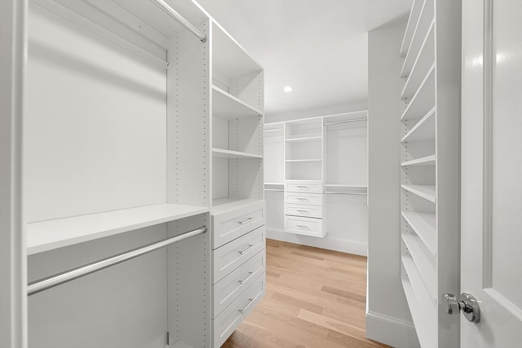 Condominium at 66 Pleasant Street # 2, Marblehead MA 01945, Marblehead, photo 28 of 31