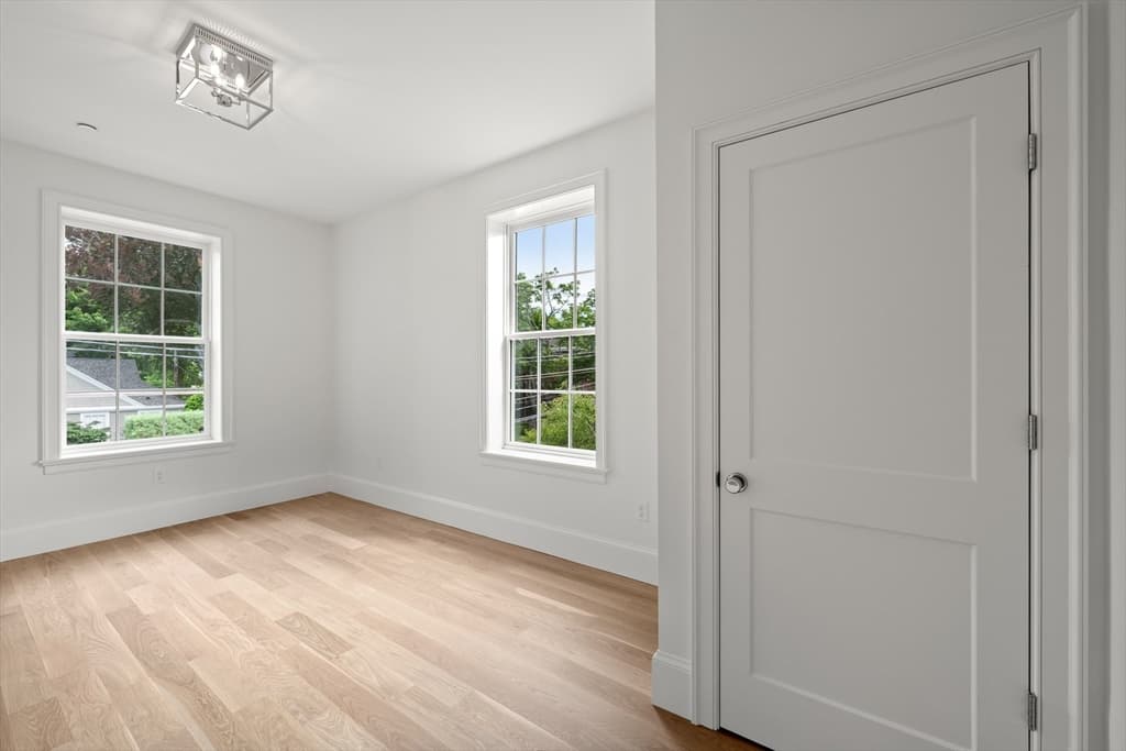 Condominium at 64 Pleasant Street # B, Marblehead MA 01945, Marblehead, photo 27 of 37