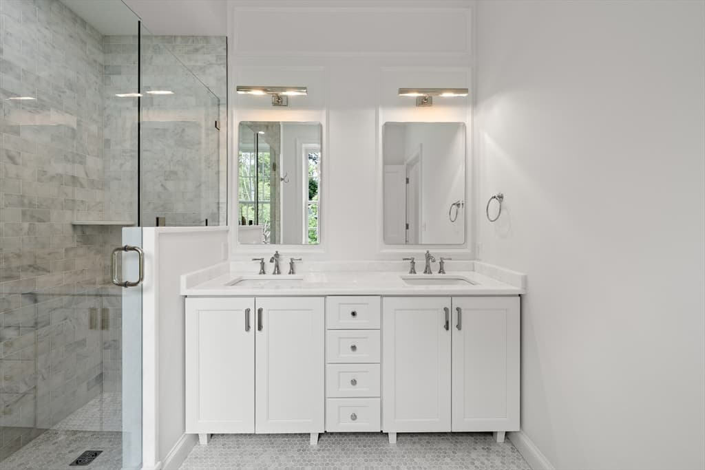 Condominium at 64 Pleasant Street # B, Marblehead MA 01945, Marblehead, photo 33 of 37