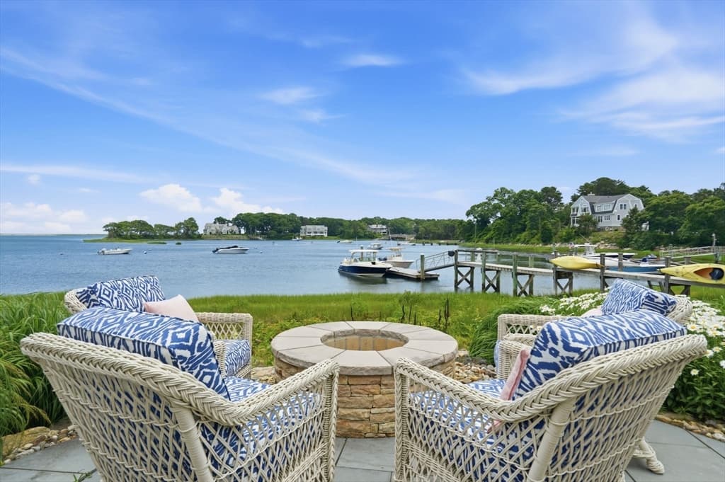 181 Daniels Island Road, Mashpee MA 02649