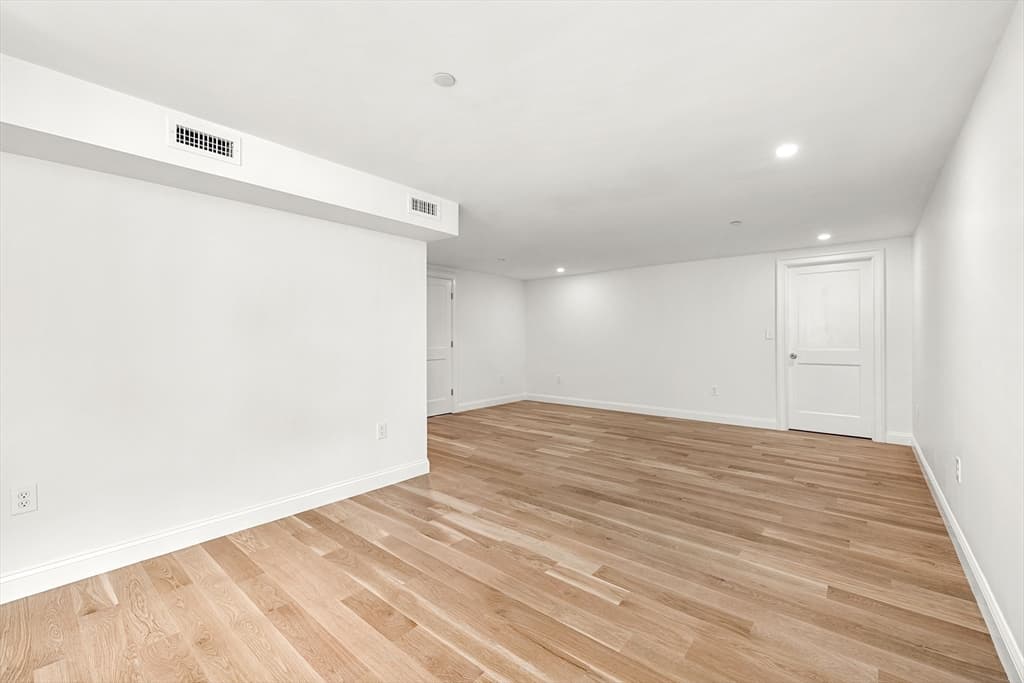 Condominium at 64 Pleasant Street # A, Marblehead MA 01945, Marblehead, photo 26 of 30