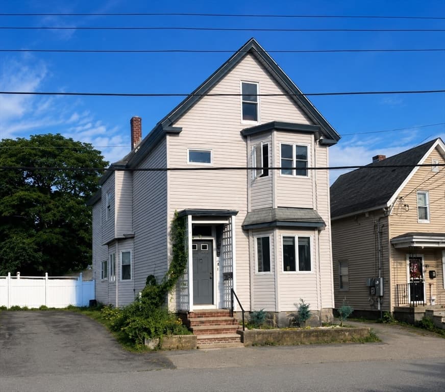 Multi Family at 10 Payton St, Lowell MA 01852, photo 2 of 24