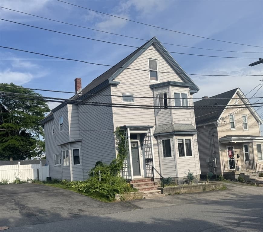 Multi Family at 10 Payton St, Lowell MA 01852, photo 4 of 24