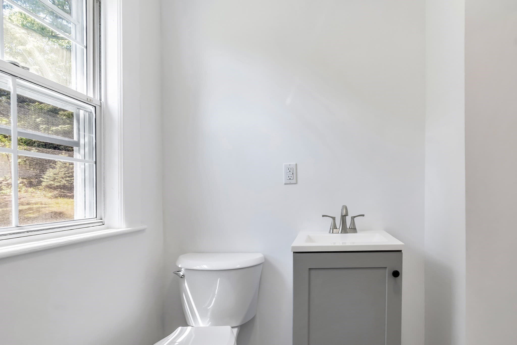 Single Family Residence at 4 Capitol Street, Methuen MA 01844, Methuen, photo 17 of 42