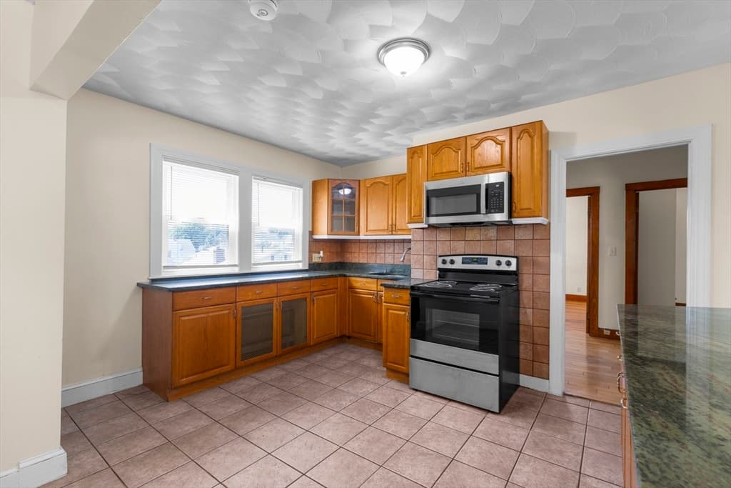 Multi Family at 52 Chesterfield, Boston MA 02136, Boston, photo 7 of 23