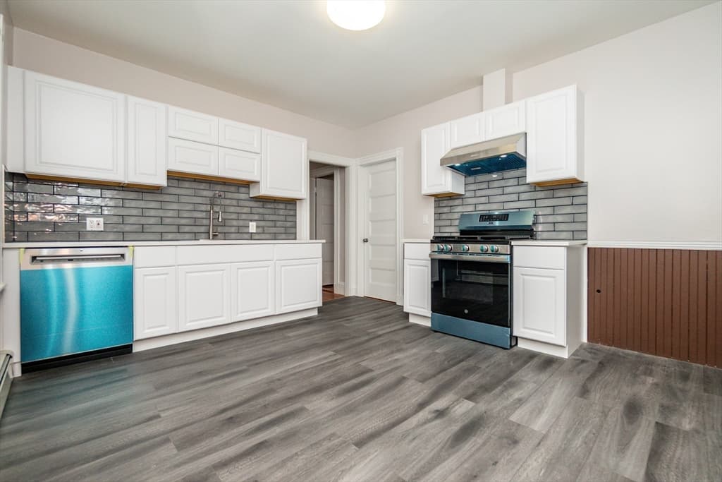 16 Taft St # 2, Boston MA 02125