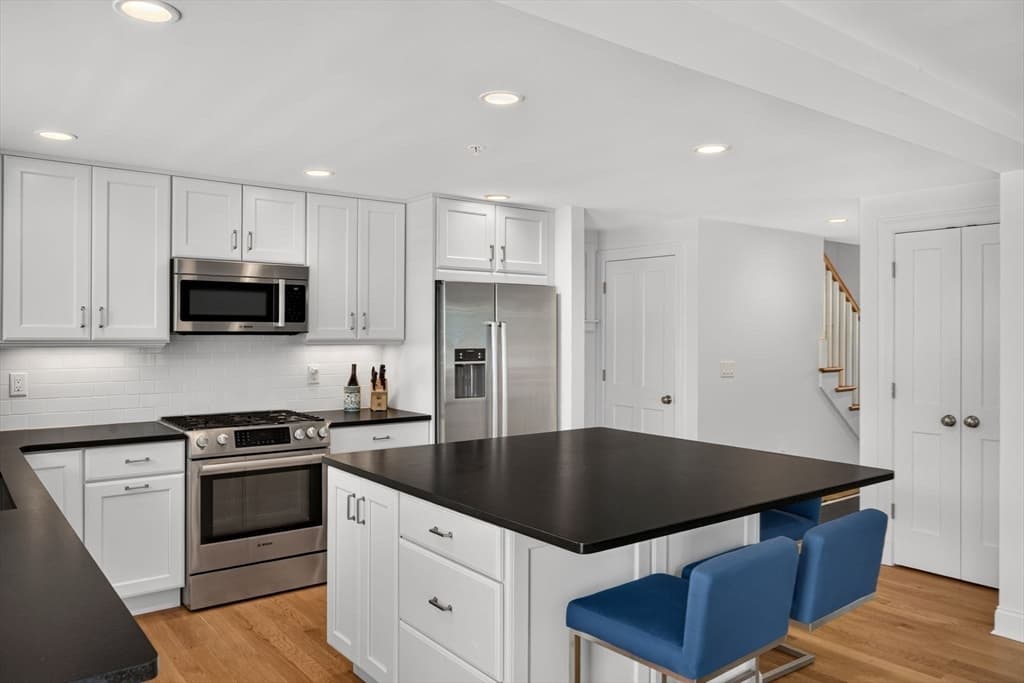 739 Main St # 739, Chatham MA 02633 photo 8