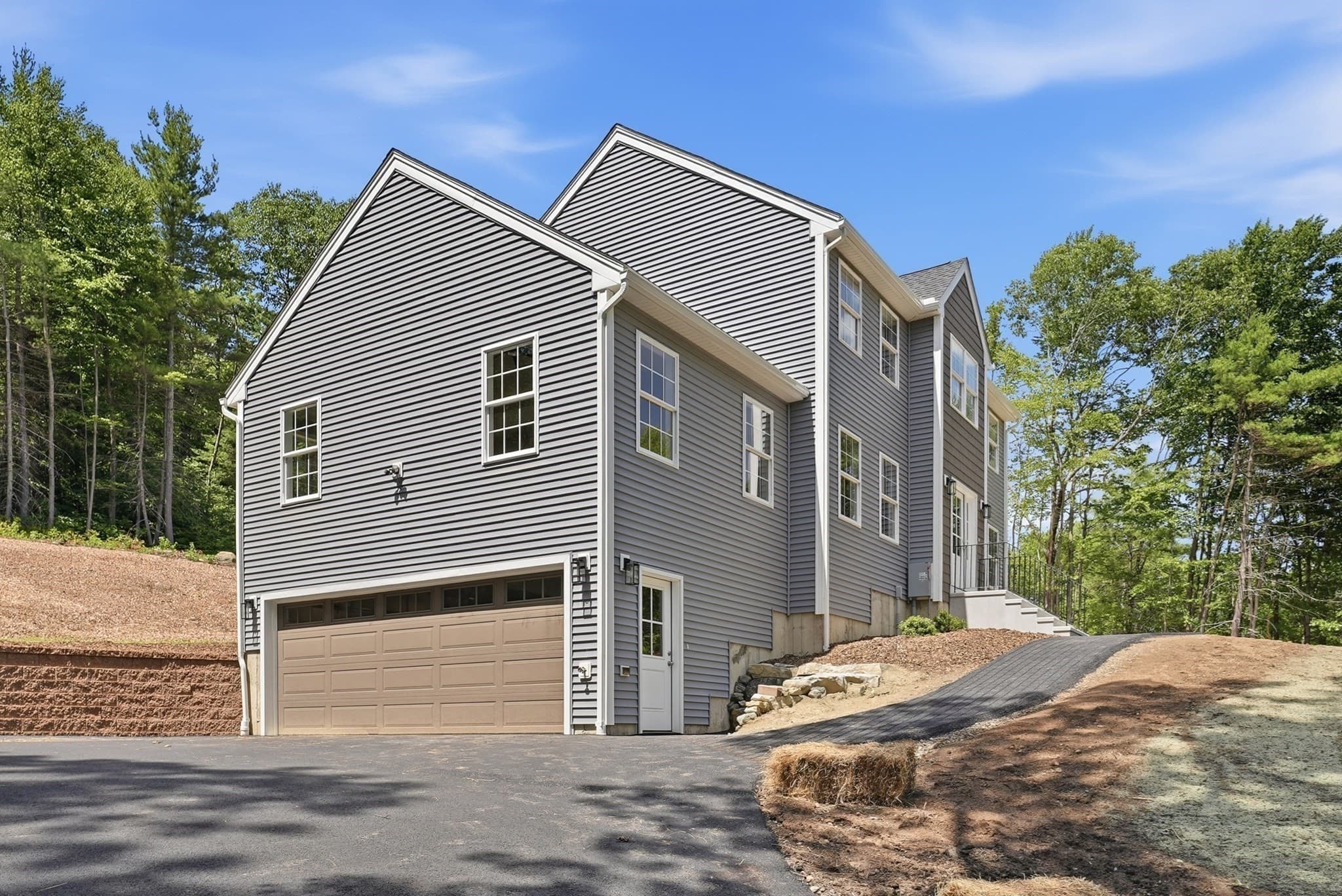 Single Family Residence at 193 Lower Hampden Rd, Monson MA 01057, Monson, photo 4 of 41