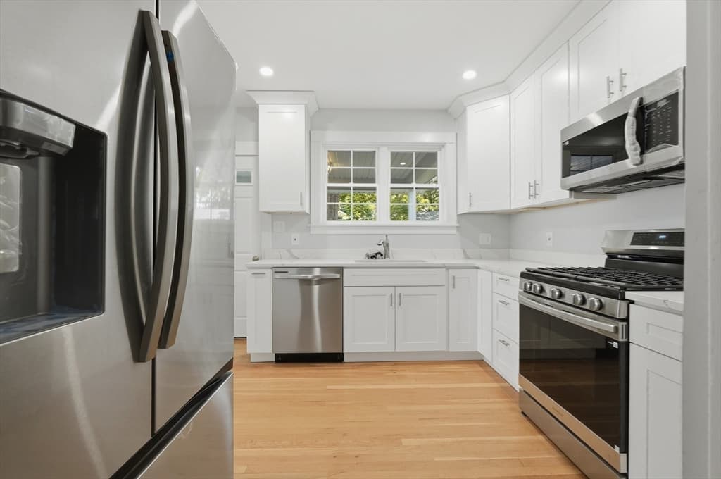 190 Manomet St, Brockton MA 02301 photo 18