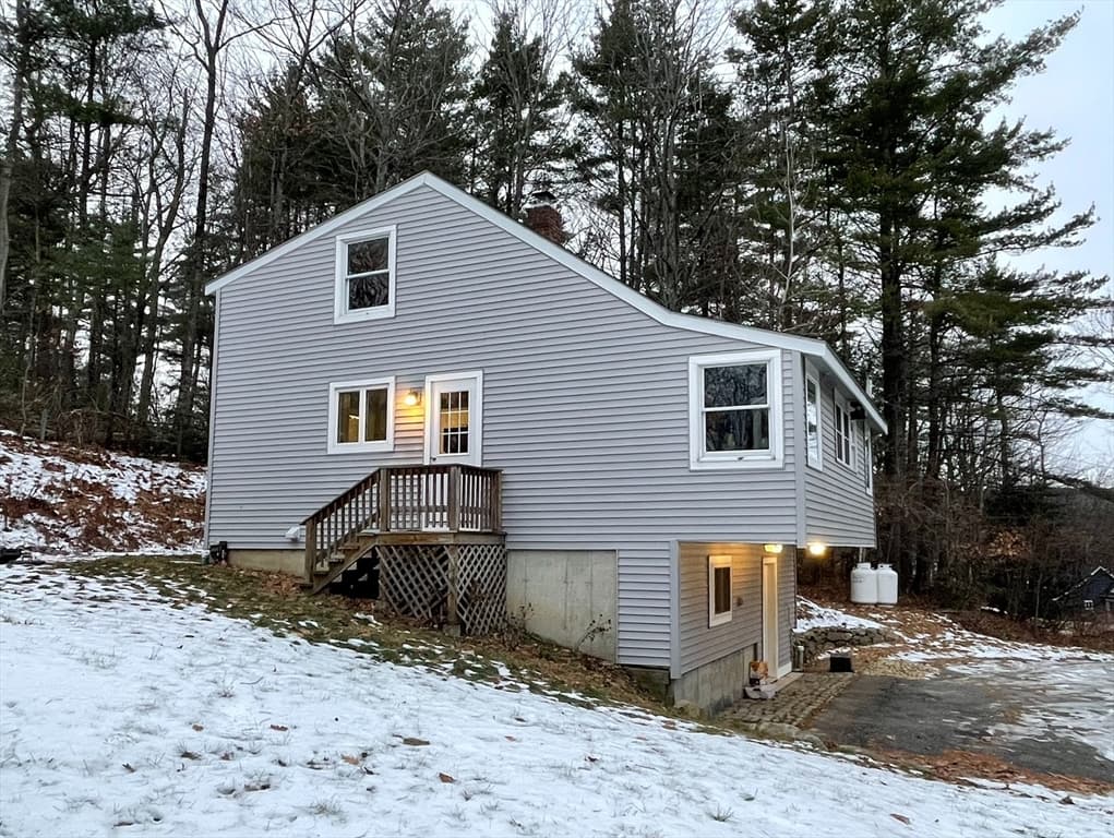 137 Deer Bay, Ashby MA 01431 photo 2