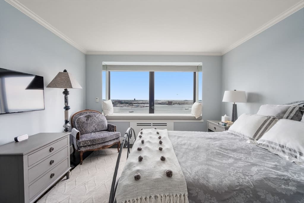 Condominium at 85 E India Row, Boston MA 02110, Boston, photo 12 of 34