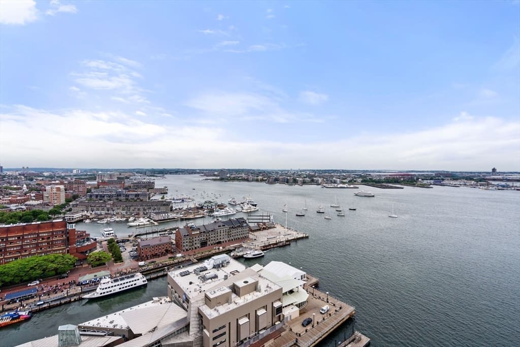 Condominium at 85 E India Row, Boston MA 02110, Boston, photo 30 of 34