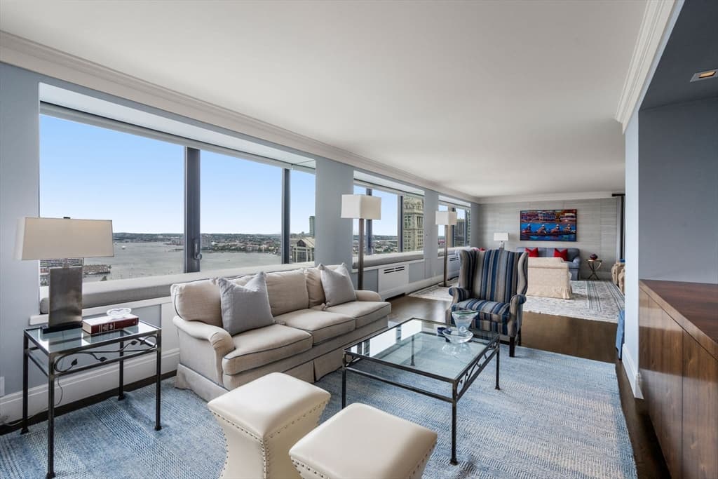 Condominium at 85 E India Row, Boston MA 02110, Boston, photo 4 of 34