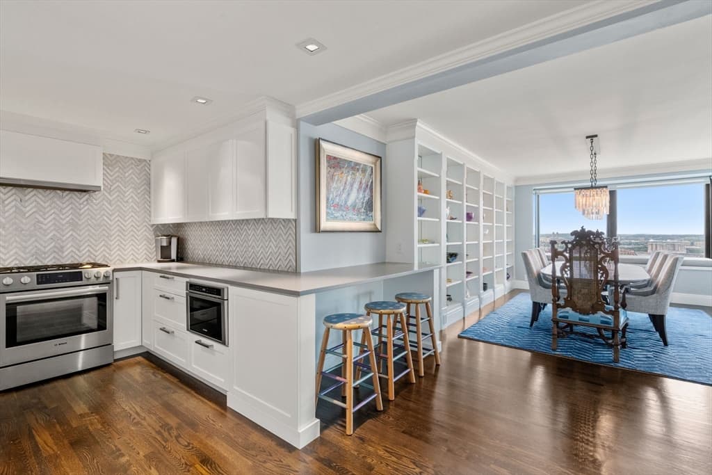 Condominium at 85 E India Row, Boston MA 02110, Boston, photo 8 of 34