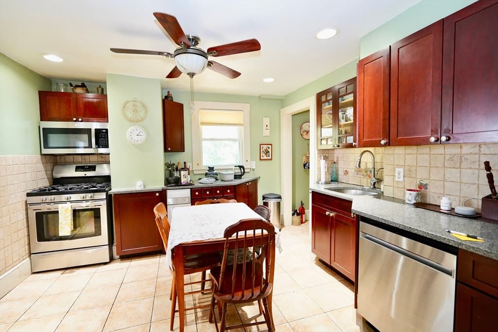 52 Meagher Ave, Milton MA 02186 photo 5