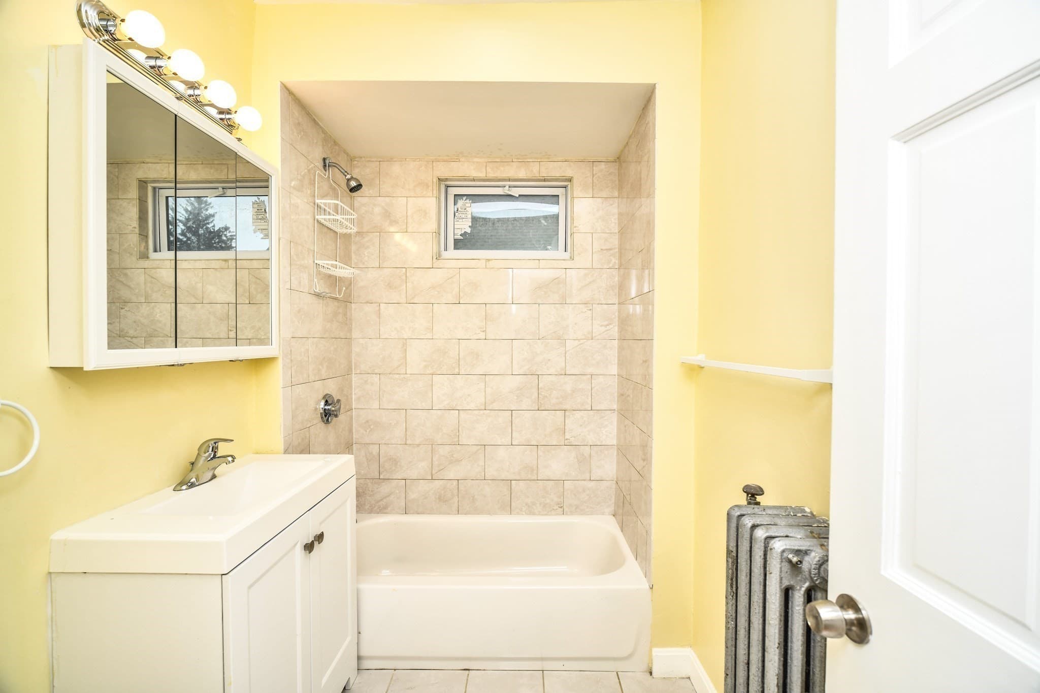 3 Family at 15 Vesta Rd, Boston MA 02124, Boston, photo 10 of 16