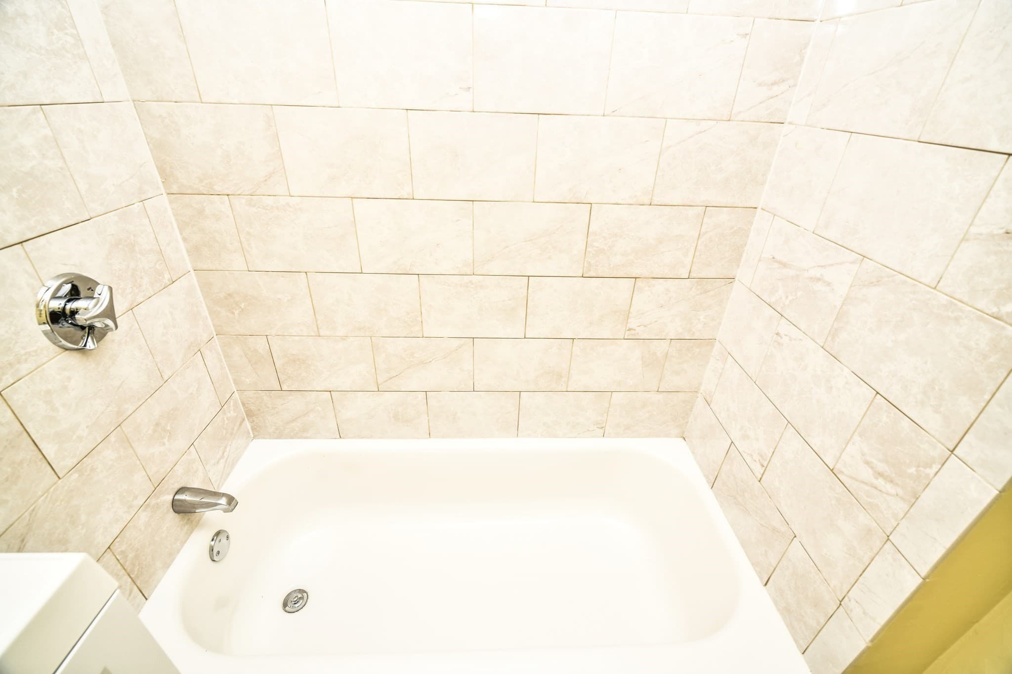 3 Family at 15 Vesta Rd, Boston MA 02124, Boston, photo 11 of 16