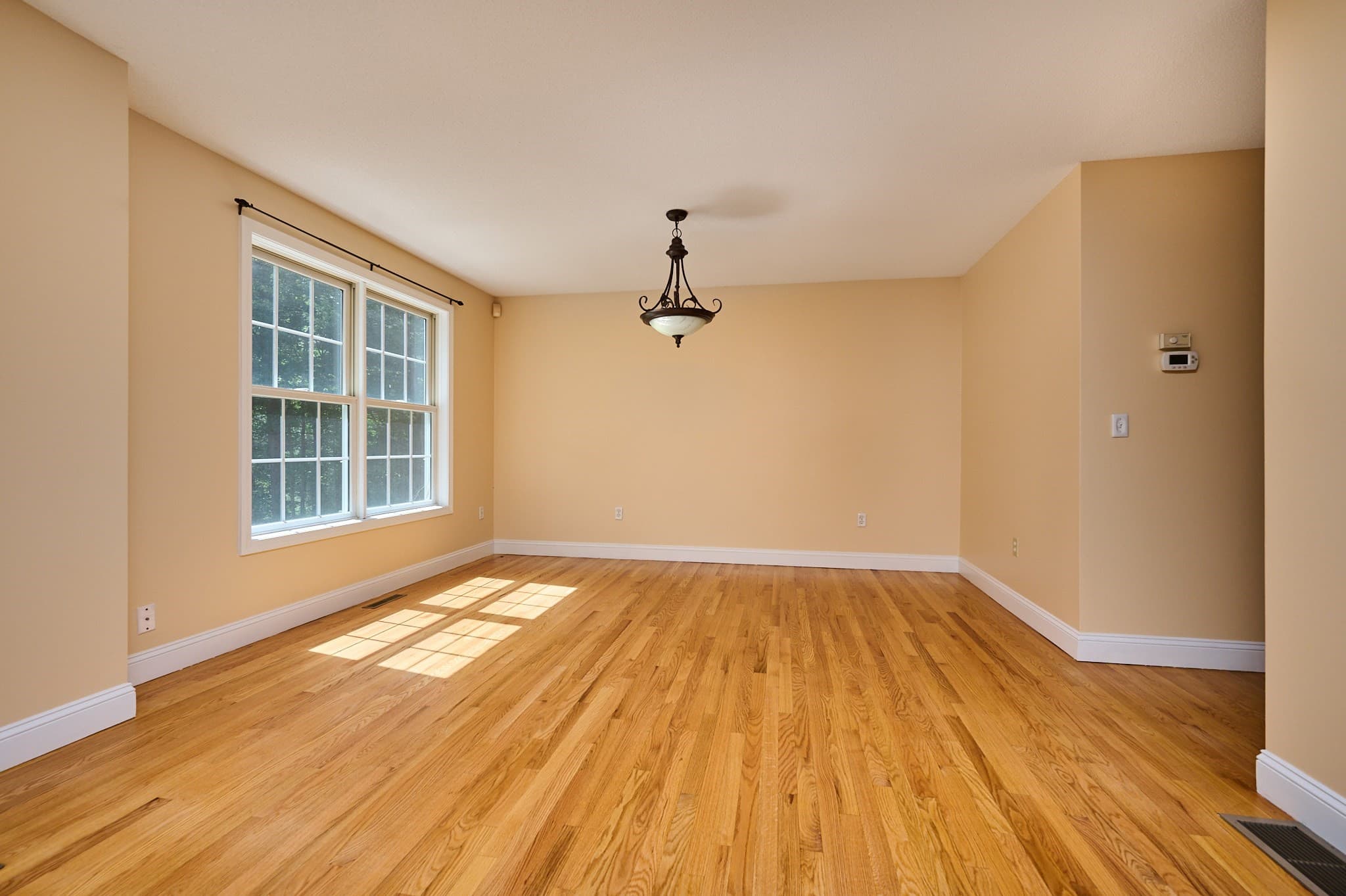 Single Family Residence at 169 Aldrich St, Belchertown MA 01007, photo 6 of 42