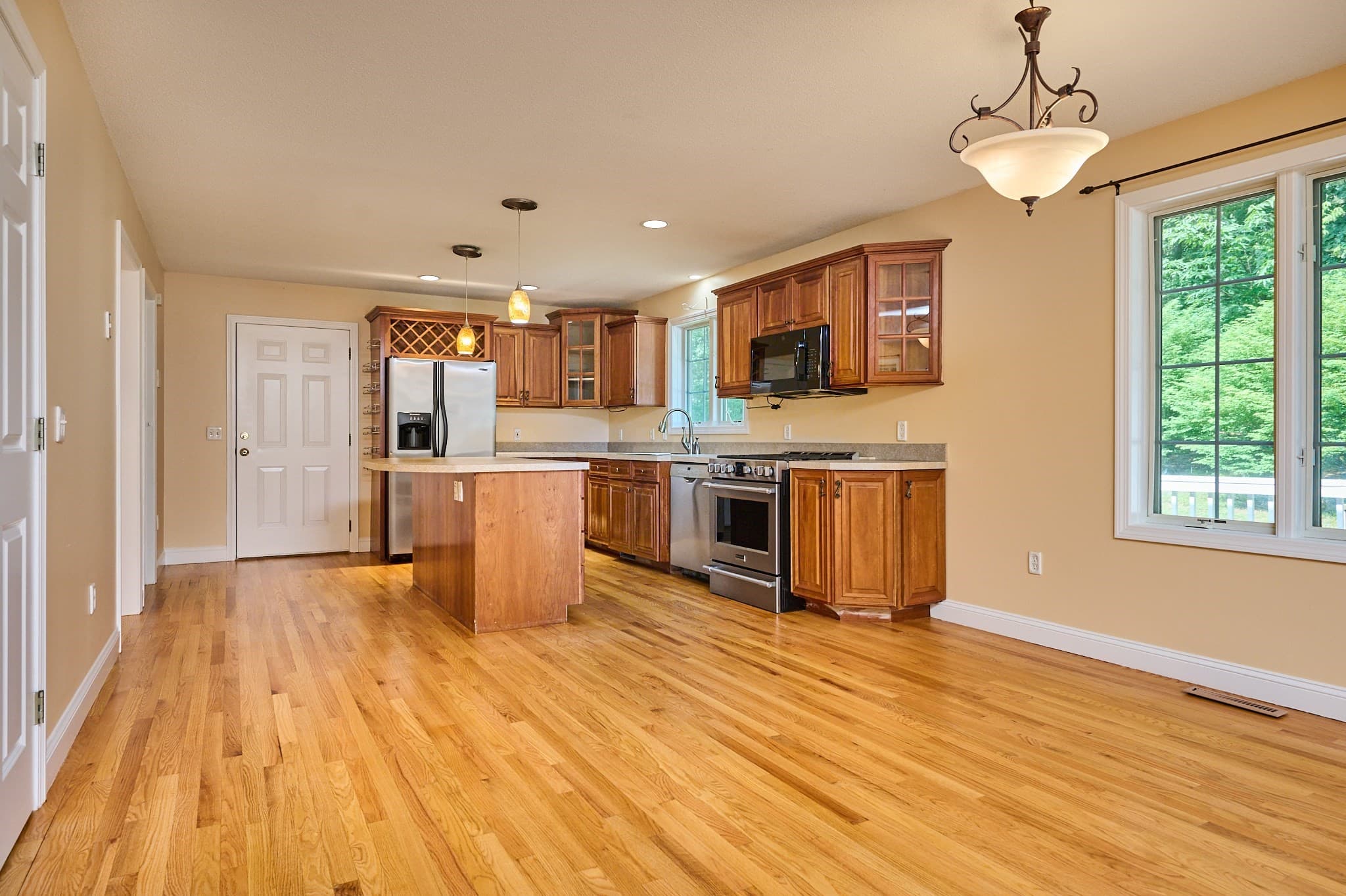 Single Family Residence at 169 Aldrich St, Belchertown MA 01007, photo 12 of 42
