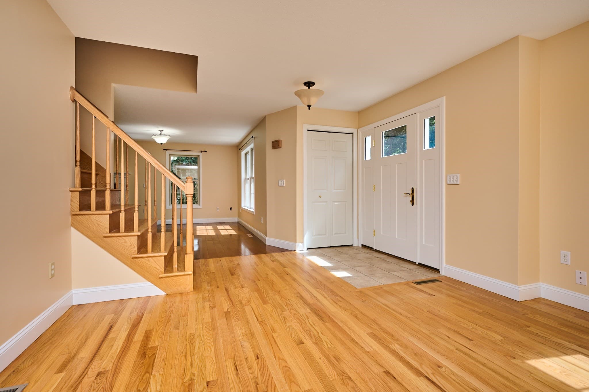 Single Family Residence at 169 Aldrich St, Belchertown MA 01007, photo 5 of 42