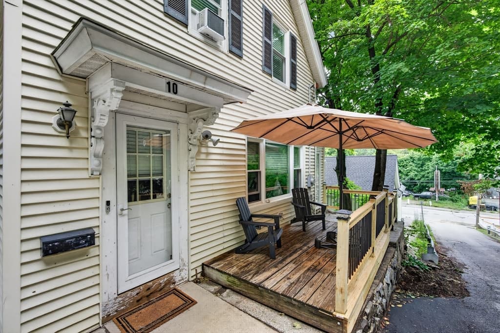 10 Burnett, Fitchburg MA 01420 photo 3