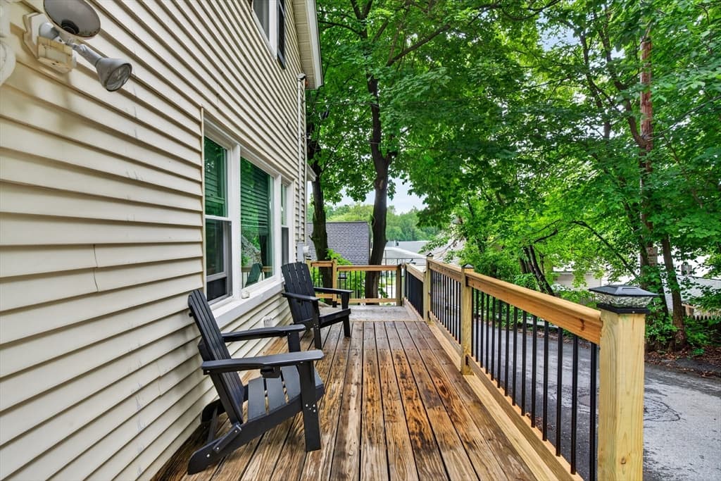 10 Burnett, Fitchburg MA 01420 photo 4