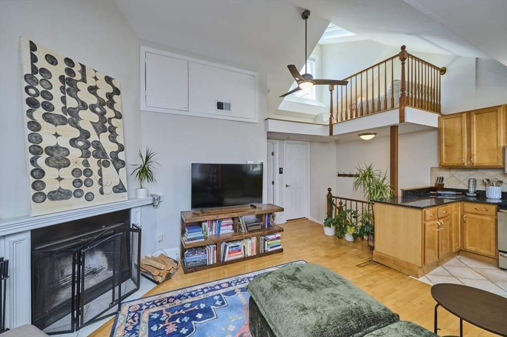 Condominium at 683 Massachusetts Ave. # 5, Boston MA 02118, Boston, photo 8 of 26