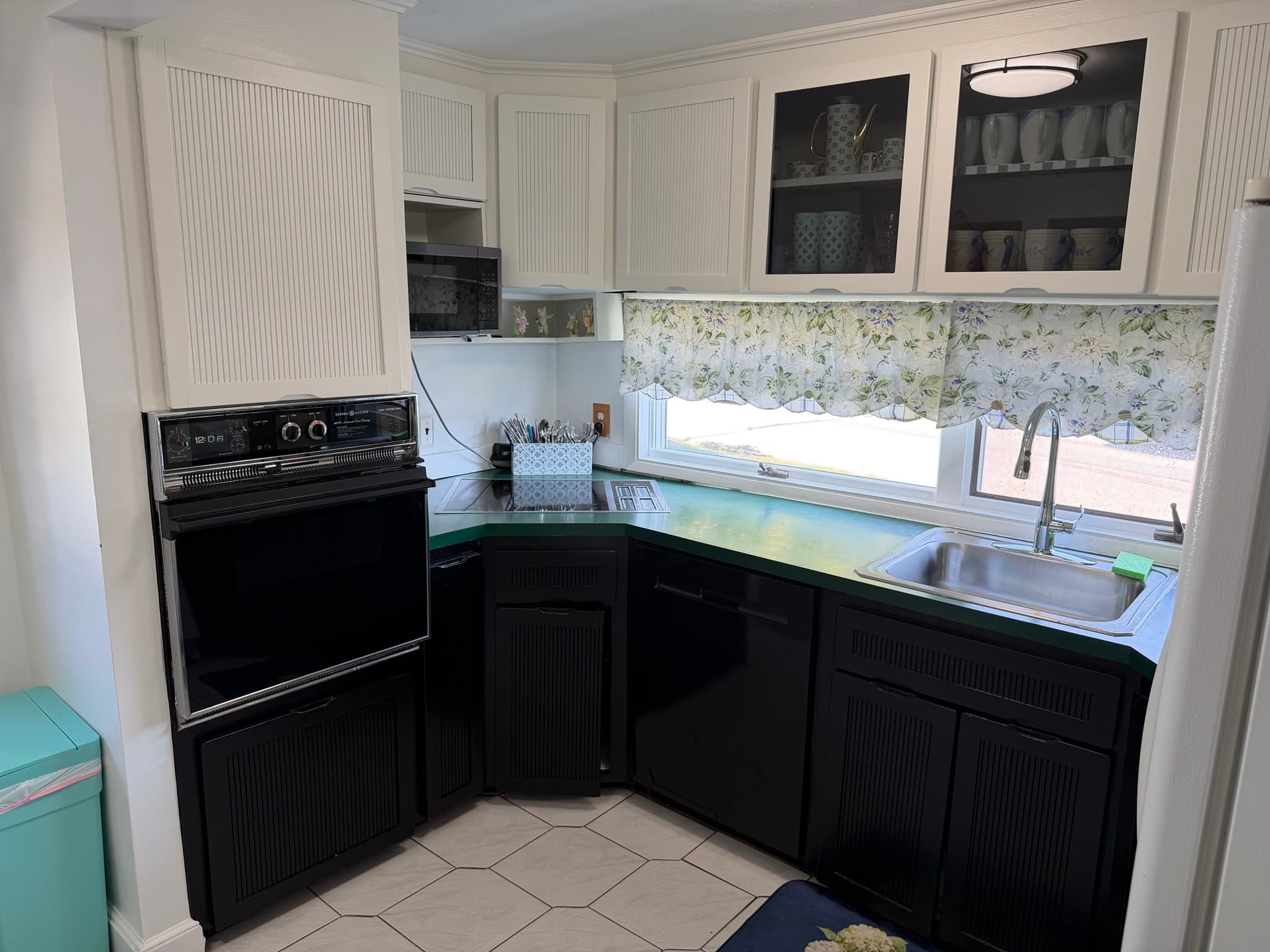 Single Family Residence at 3 Walnut Knolls, Canton MA 02021, Canton, photo 6 of 38