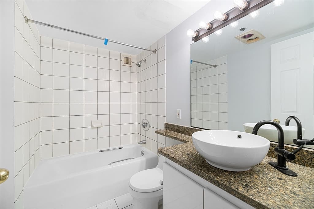 Condominium at 170 Tremont St # 204, Boston MA 02111, Boston, photo 9 of 15
