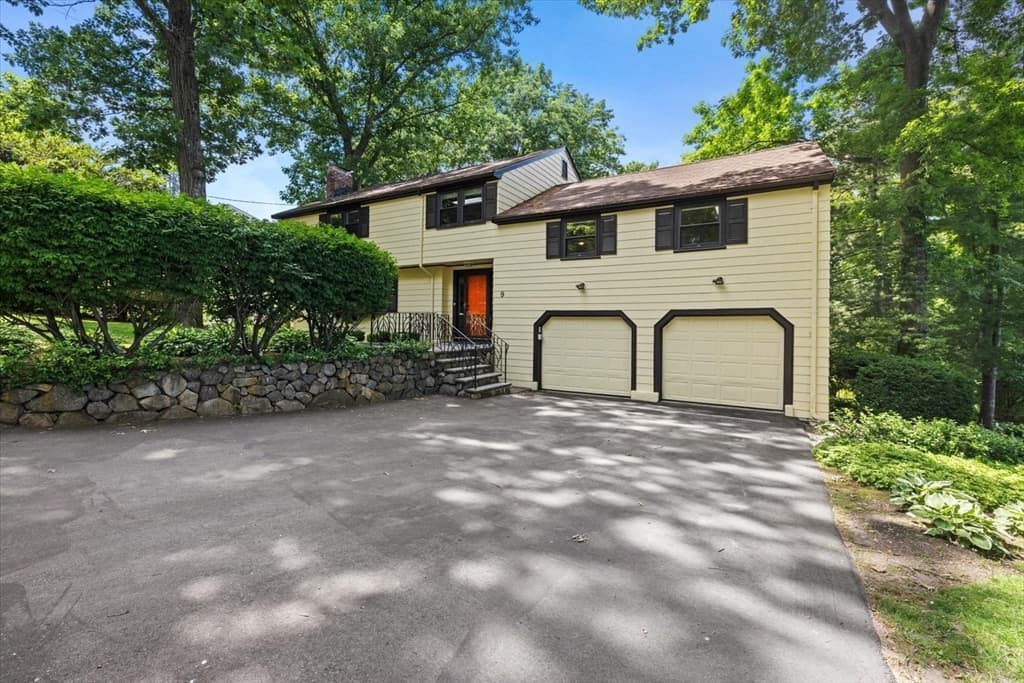 9 Plymouth Rd, Winchester MA 01890 photo 2