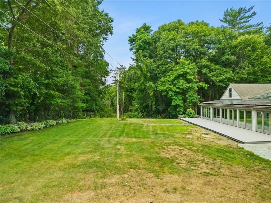 10 Kathy Ln, East Bridgewater MA 02333 photo 4