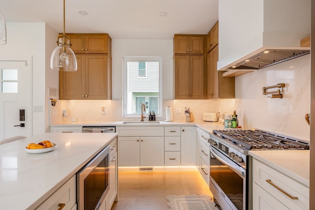 45 Kelvin Street # 45, Everett MA 02149 photo 3