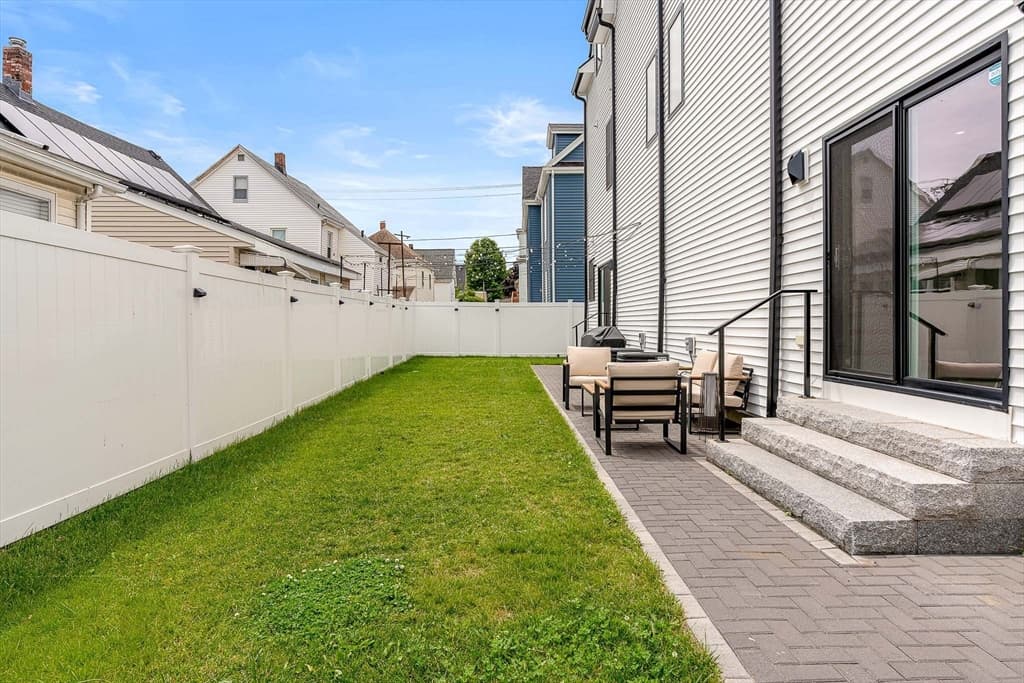 45 Kelvin Street # 45, Everett MA 02149 photo 19