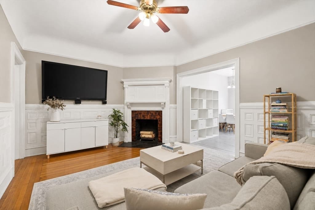259 Beacon Street # 23, Boston MA 02116